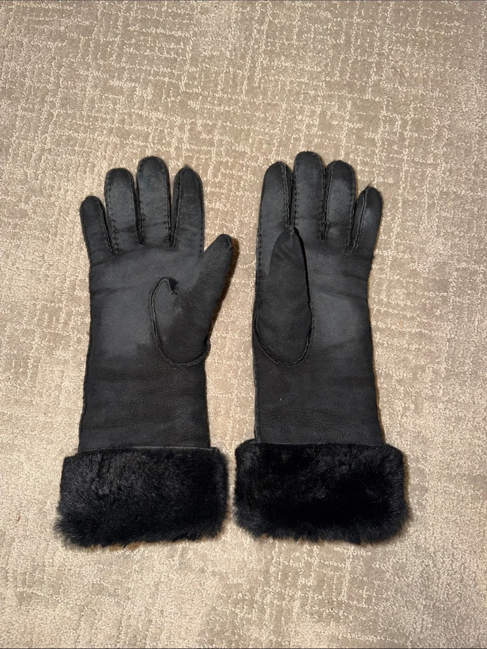 UGG Black Suede Gloves with Shearling Cuff